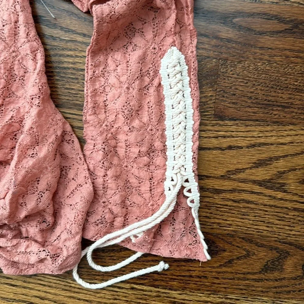 Free People Lilah Dusty Pink Lace Crochet Tie Scrunch Top size small